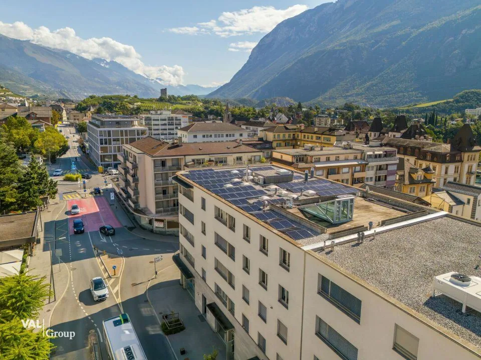 Attique en duplex avec terrasse sur le toit, au coeur de la ville – foto 13 di 14