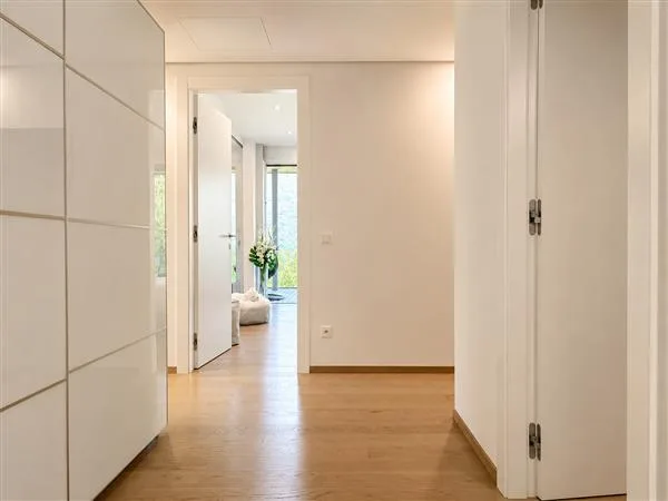 Montagnola: 5.5-Zimmer-Wohnung