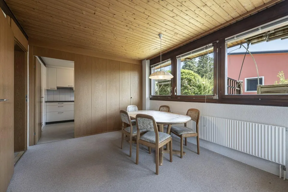 Incantevole casa unifamiliare di 5,5 locali con idillio giardino e molta privacy