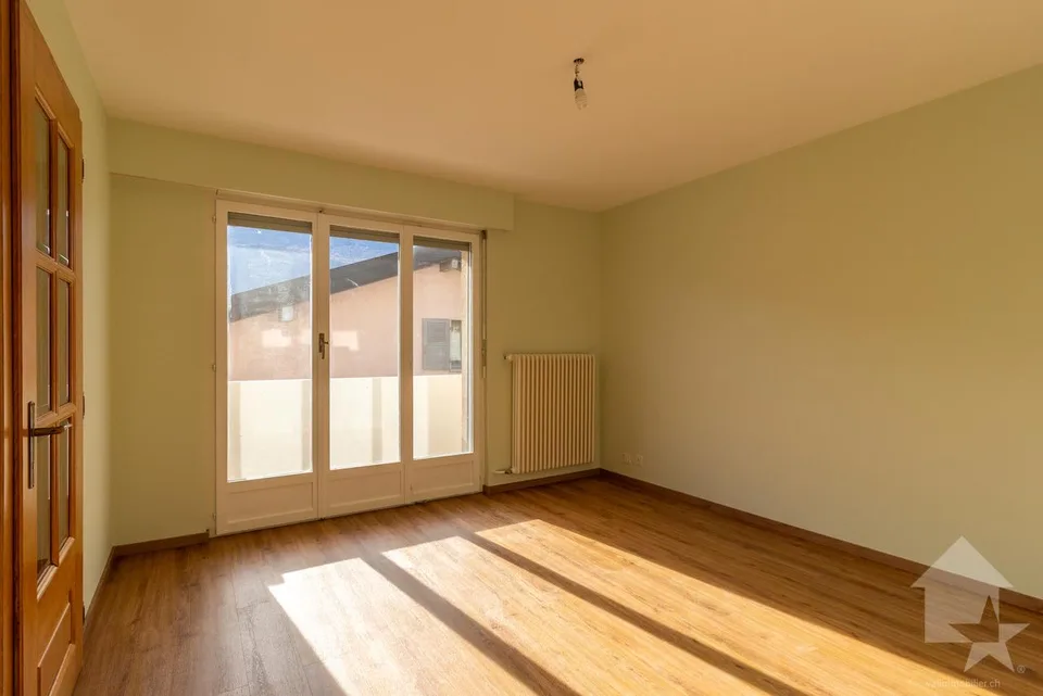 Spacieux appartement traversant 3.5 pièces idéalement situé – Foto 10 von 16