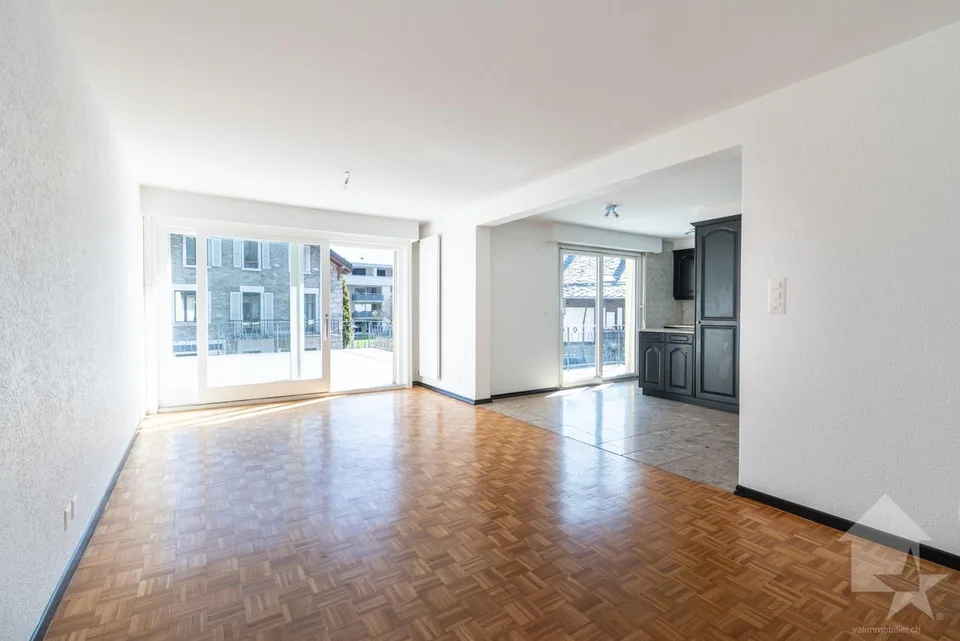 Collombey, maison villageoise avec terrasse et box – Foto 6 von 11