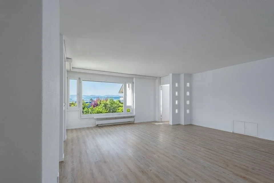 Grosszügige Familienwohnung nahe Sportplatz Herrliberg