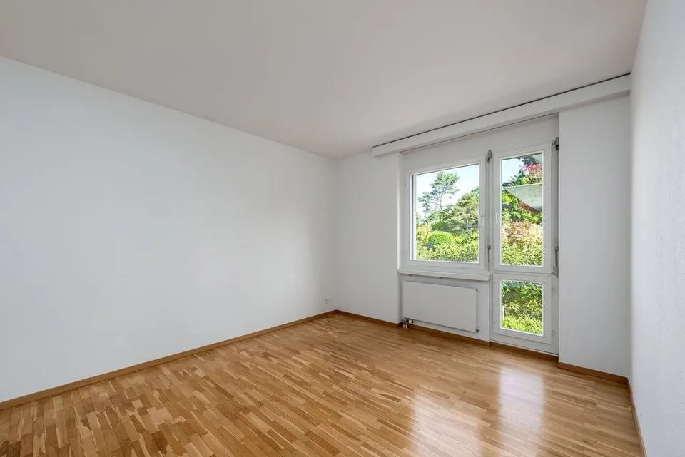 Grosszügige Familienwohnung nahe Sportplatz Herrliberg