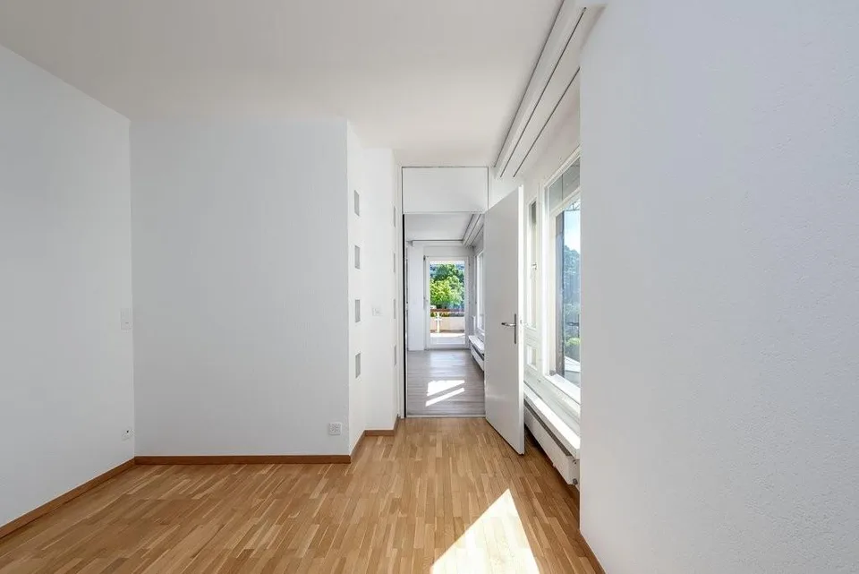 Grosszügige Familienwohnung nahe Sportplatz Herrliberg – Foto 8 von 12