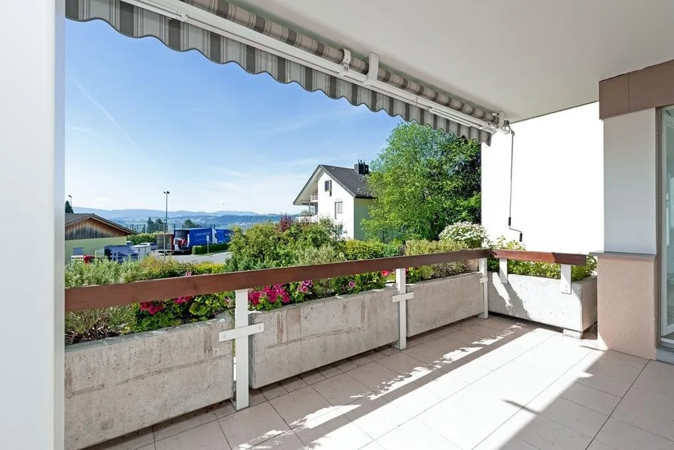 Grosszügige Familienwohnung nahe Sportplatz Herrliberg – Foto 9 von 12