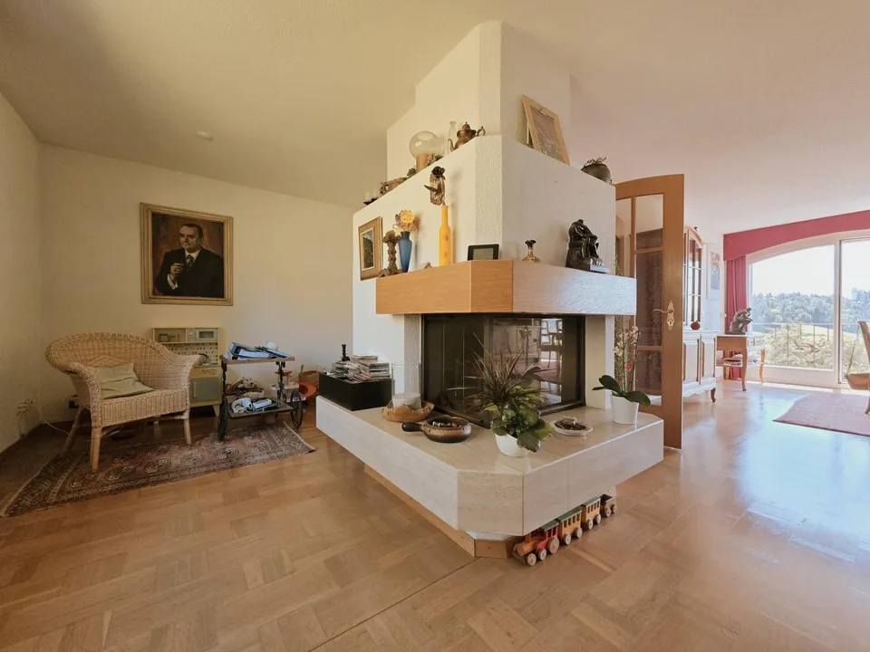 Charmantes 8.5-Zimmer-Einfamilienhaus an privilegierter Südhanglage – photo 16 of 22