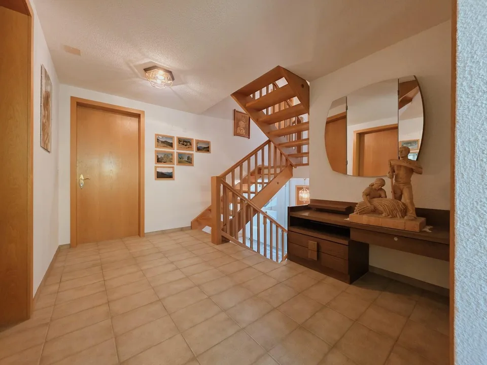 Charmantes 8.5-Zimmer-Einfamilienhaus an privilegierter Südhanglage – photo 21 of 22