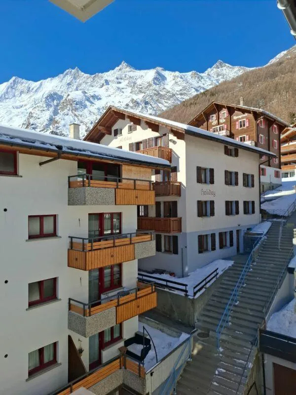 Domino Chalet des Alpes Construction 2026. Résidence secondaire classique sans obligation de location. Réservé. – photo 12 sur 17
