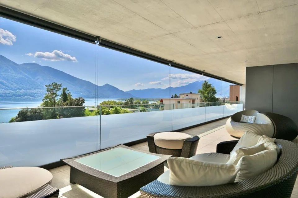 Ampio e lussuoso attico duplex con spettacolare vista lago | Large ... – Foto 13 von 23