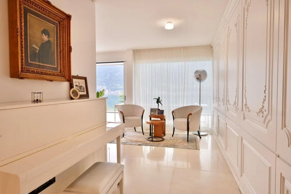 Ampio e lussuoso attico duplex con spettacolare vista lago | Large ... – Foto 9 von 23