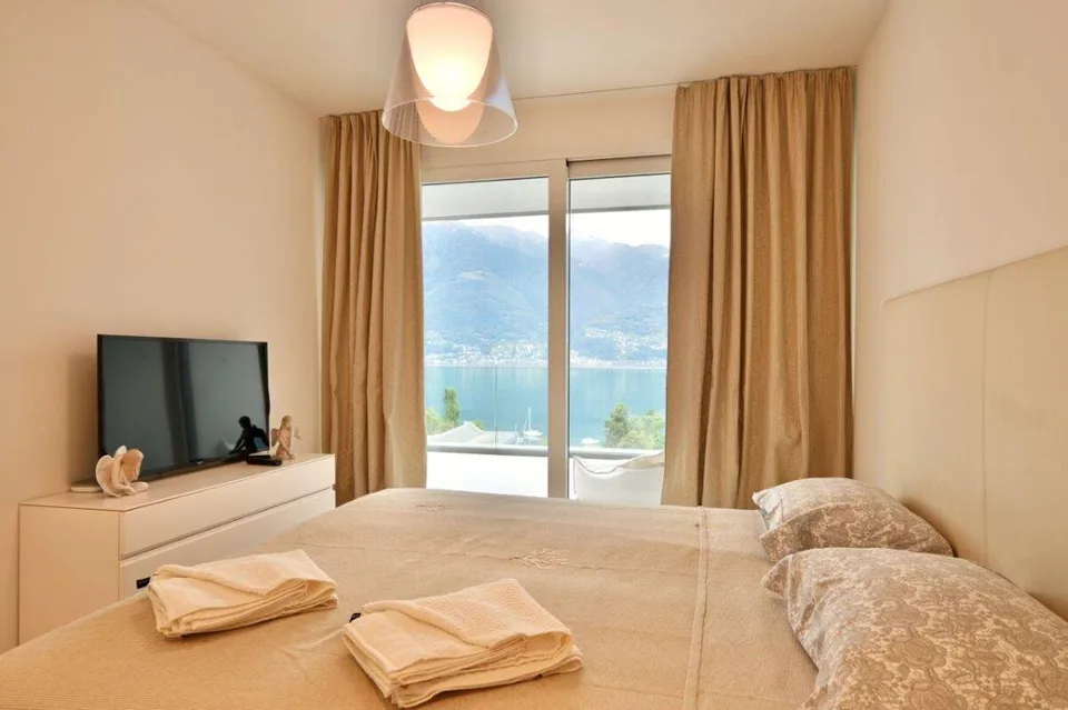 Ampio e lussuoso attico duplex con spettacolare vista lago | Large ... – Foto 20 von 23