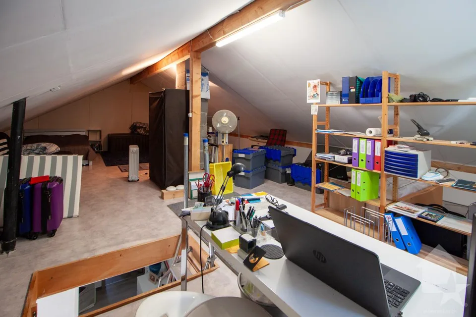 Superbe chalet de 4.5 pièces sur un terrain de 6'876 m2 – Foto 27 von 30