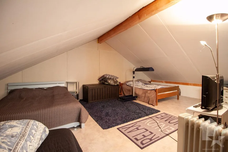 Superbe chalet de 4.5 pièces sur un terrain de 6'876 m2 – Foto 25 von 30