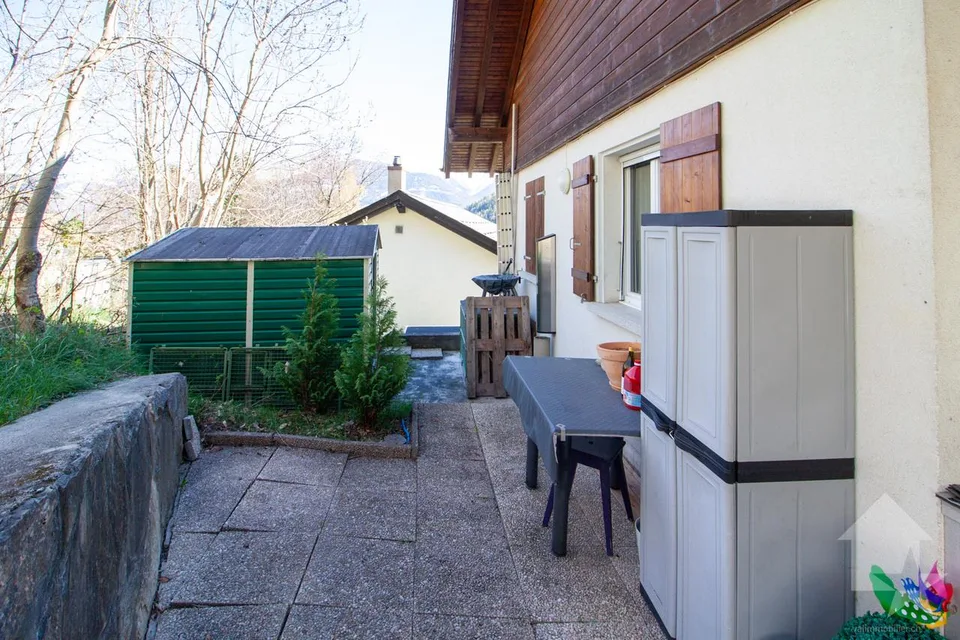 Superbe chalet de 4.5 pièces sur un terrain de 6'876 m2 – Foto 23 von 30