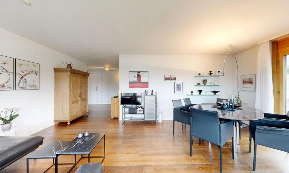 Gepflegte 4.5 Zimmer Wohnung an ruhiger Lage in Schönbühl