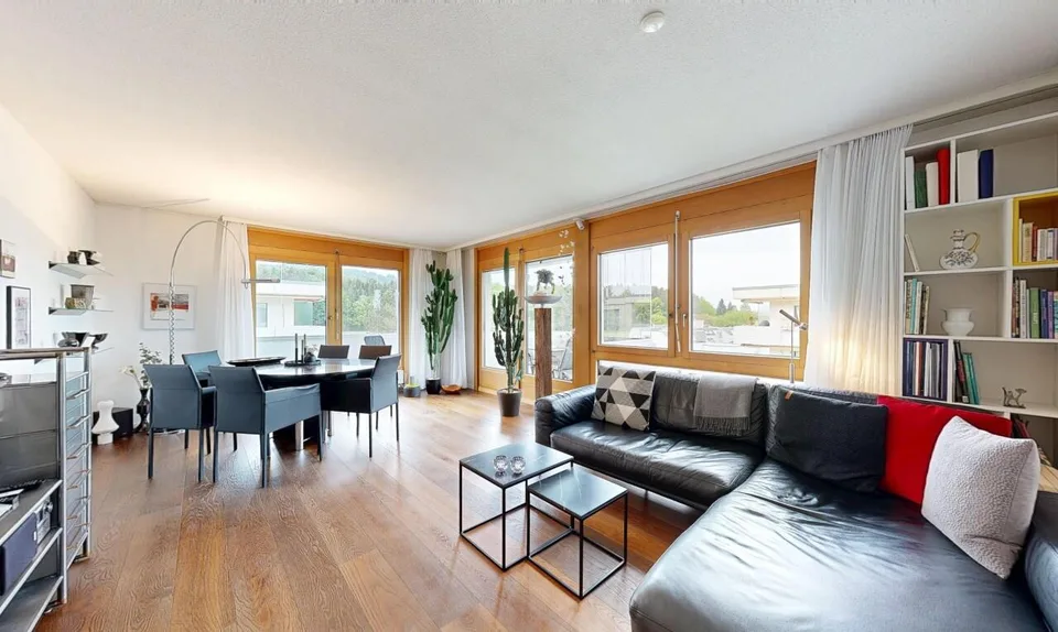 Gepflegte 4.5 Zimmer Wohnung an ruhiger Lage in Schönbühl