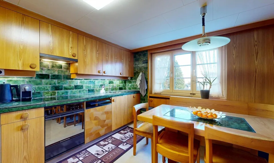 Freistehendes 6.5 Zimmer Einfamilienhaus mit Garten in Wangs