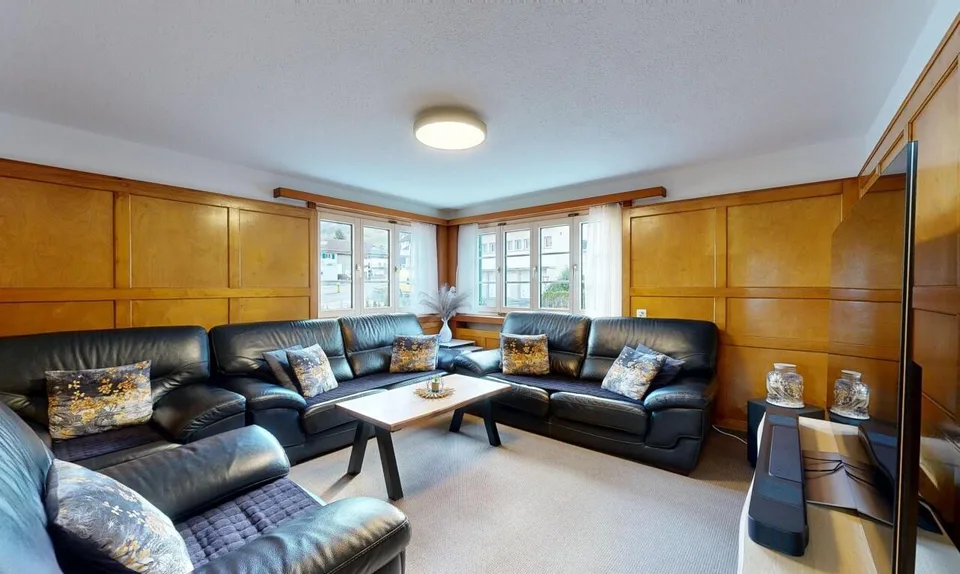Freistehendes 6.5 Zimmer Einfamilienhaus mit Garten in Wangs