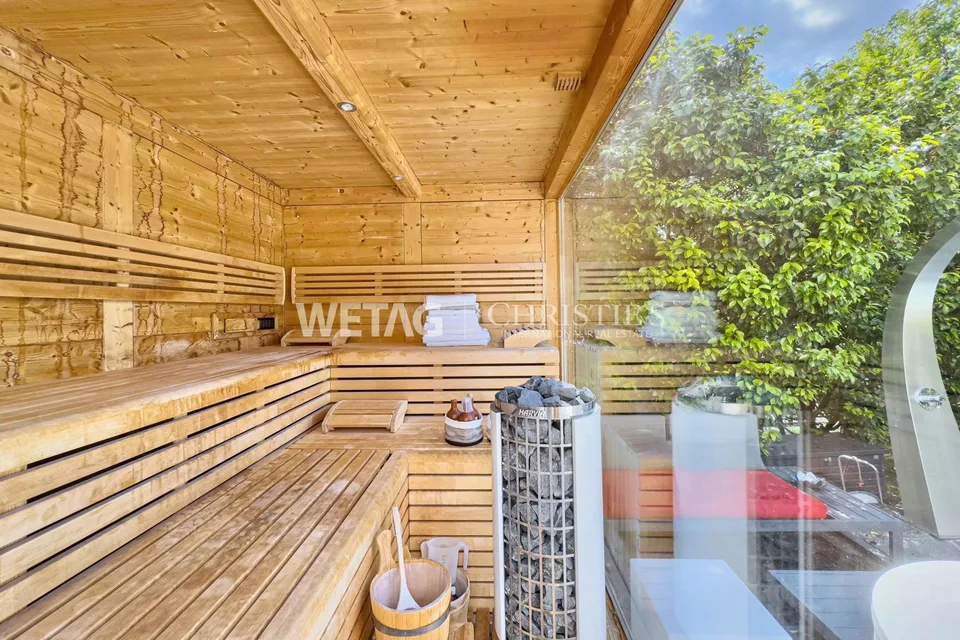 Lugano-Agno: Elegante Villa mit Panorama-Infinity-Pool, Sauna & weitem Blick auf den Luganersee zu verkaufen – Foto 8 von 13