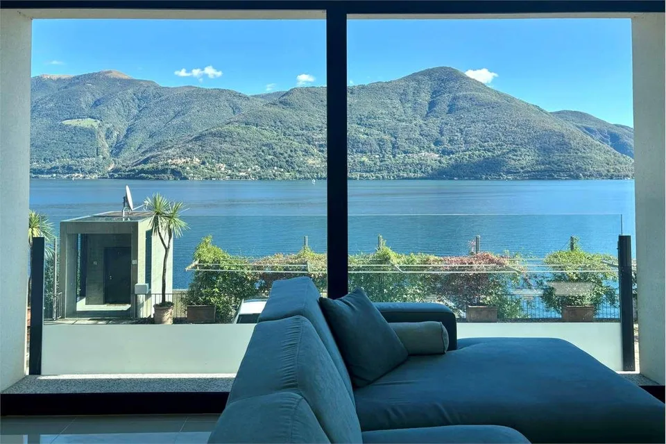 Esclusivo appartamento con vista mozzafiato sul Lago Maggiore