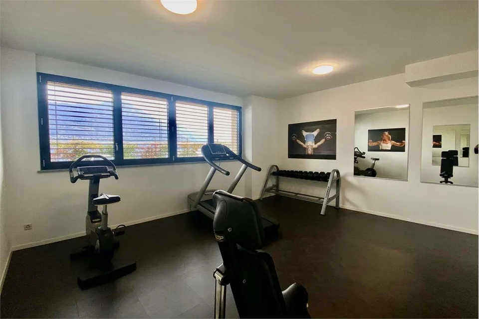Exclusive apartment with breathtaking views of Lake Maggiore – photo 9 of 12