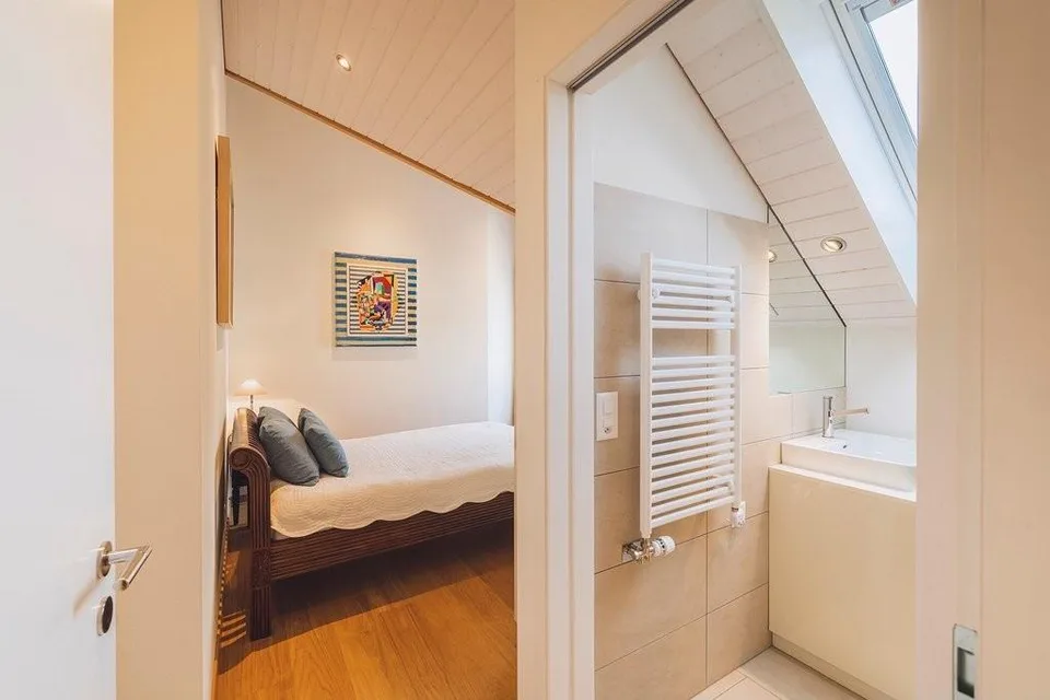 Spacious, modern attic apartment in a sunny location with a view of the Säntis