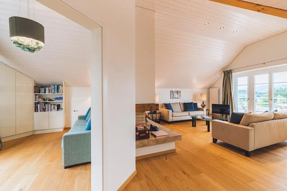 Spacious, modern attic apartment in a sunny location with a view of the Säntis