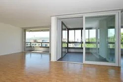 Appartement dans le Glattpark avec son propre lac ! Location sans caution