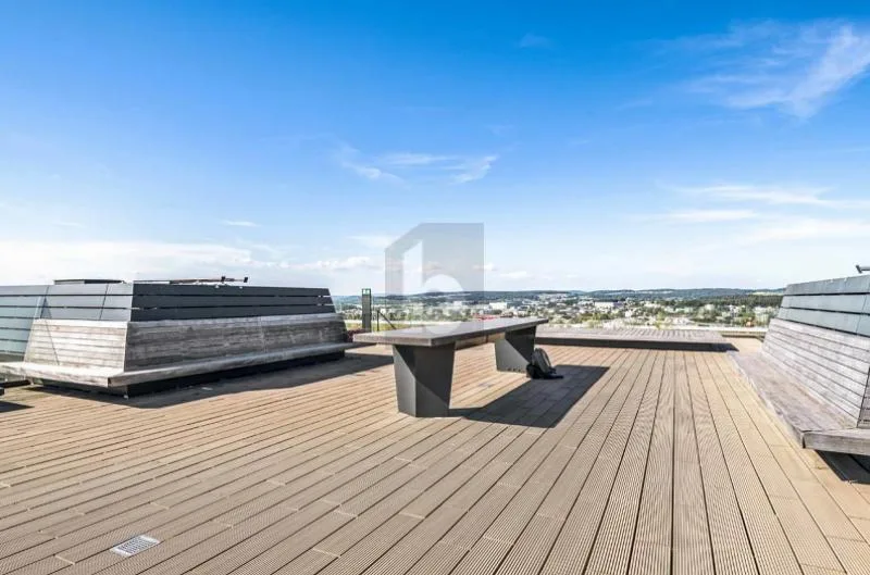 STILVOLL MIT EINZIGARTIGER 360° DACHTERRASSE