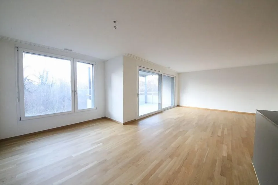 ZENTRALES Wohnen mit GROSSZÜGIGEM Balkon