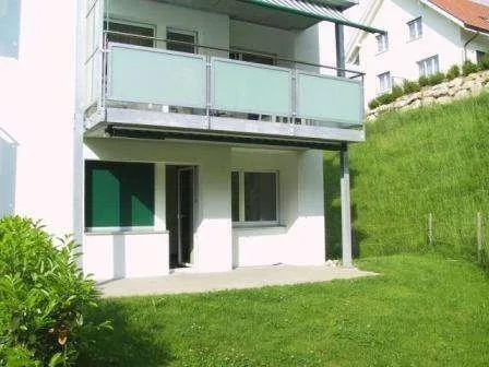 Charming 2.5 room ground floor apartment with terrace