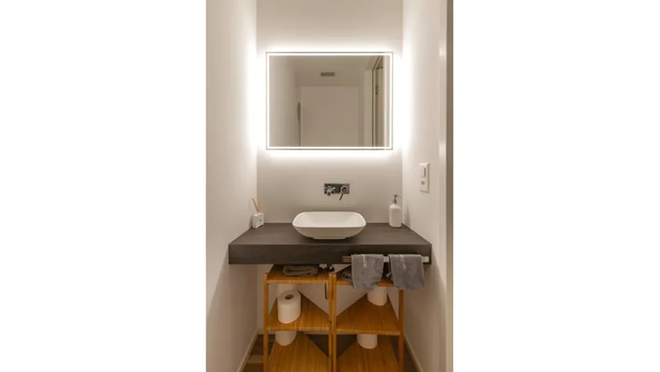 2½ ZI-WOHNUNG IN ZÜRICH - KREIS 11 OERLIKON, MÖBLIERT