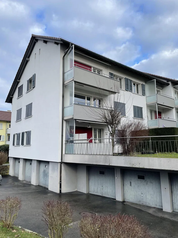 Helle 4-Zimmer-Wohnung mit Balkon und Weitsicht bis zu den Alpen – Foto 9 von 9