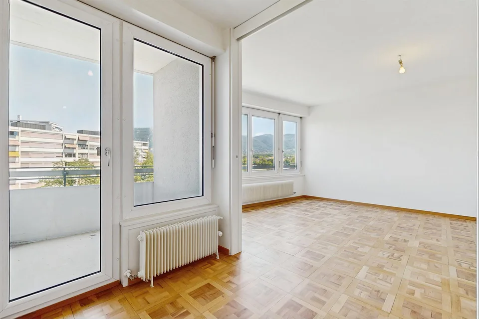 Trasferitevi in un appartamento nuovo con balcone!