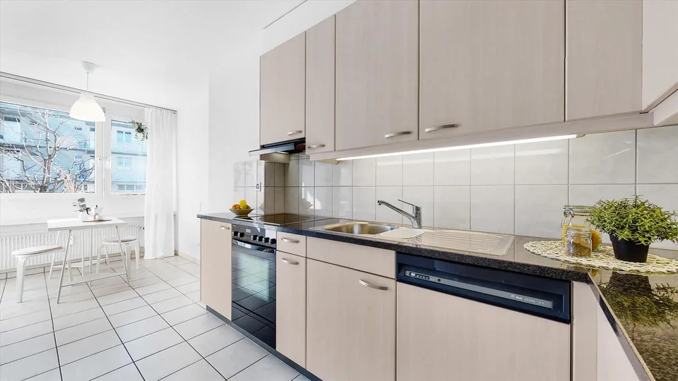 **1 Mese di Affitto Gratis** Appartamento Moderno in un Ambiente Tranquillo e Soleggiato