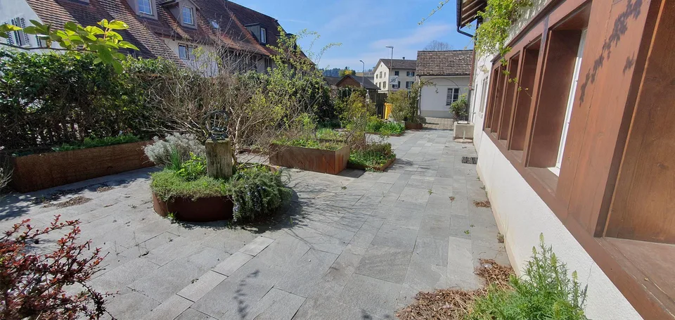 7.5-Zimmer-Hausteil auf 3 Etagen in Winterthur-Seen hell, gemütlic... – foto 11 di 12