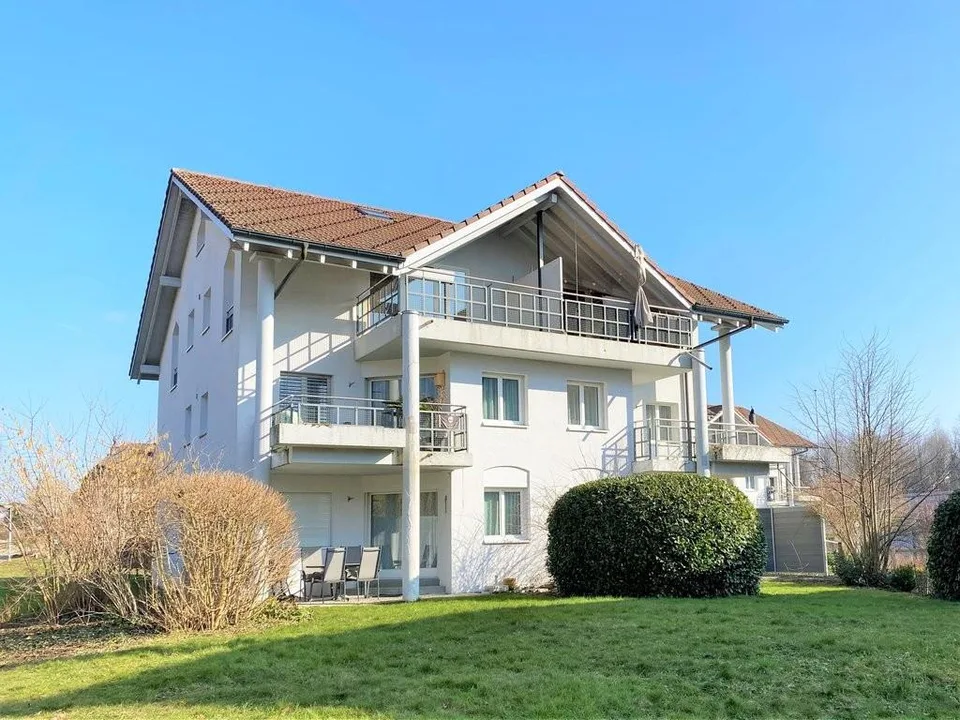 Zwei Zimmer PLUS grosse Galerie