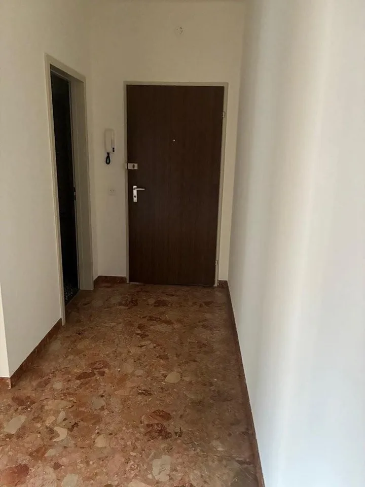 Rent apartment with 3.5 rooms in Lugano – photo 6 of 6