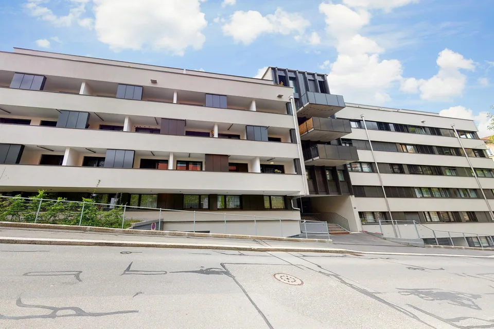 Befristet bis 31.03.2027 - Moderne Attikawohnung im Herzen von Luzern