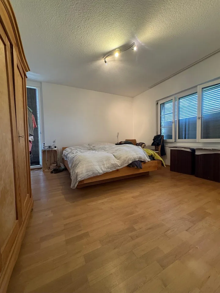 Moderne 5.5-Zimmer-Wohnung am Lindspitz im Eigentumsstandard!