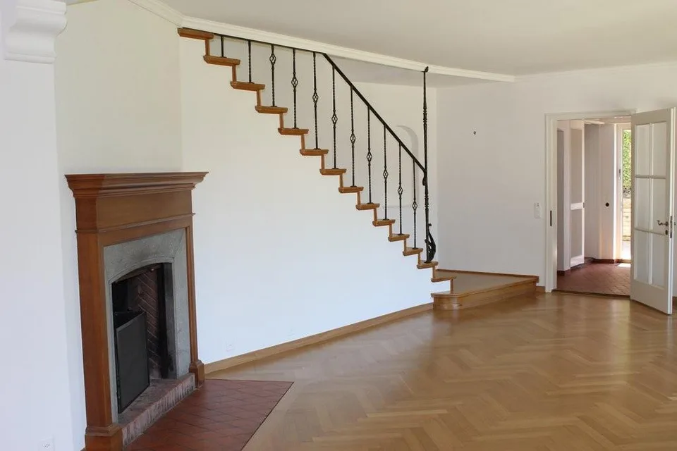 Casa unifamiliare affascinante con vista sulla città di Zurigo