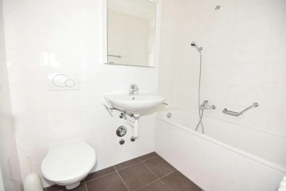 Schönes Viertel Beaulieu, hübsche 2-Zimmer-Wohnung – Foto 9 von 10
