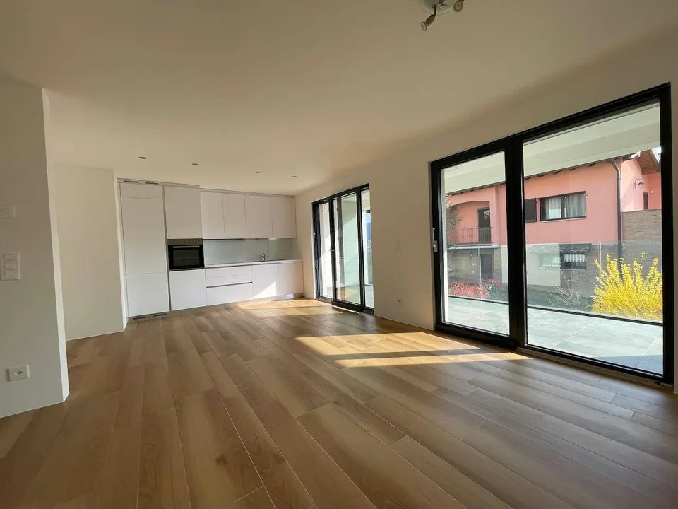 Vacallo, 3.5 Zimmer mit Terrasse zu vermieten