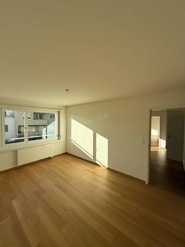 Appartamento tranquillo di 3,5 locali in posizione ottimale: Urban Living incontra l'idillio naturale