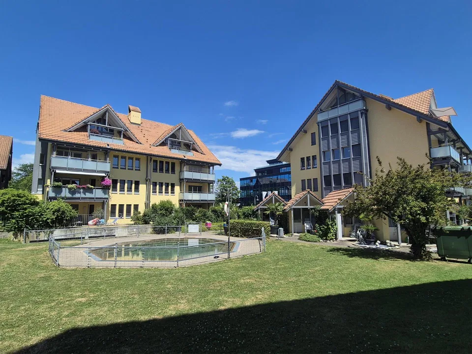 Moderne Wohnung mit Gemeinschaftspool!