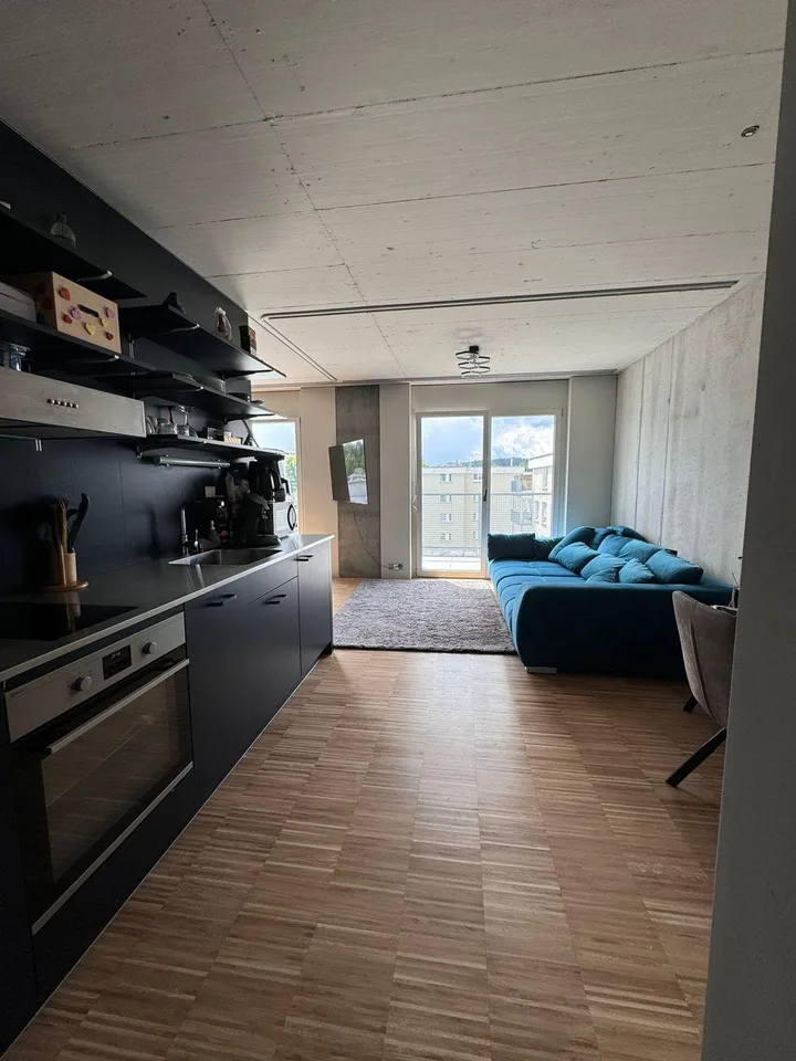 Studio moderno ad Aarau - in affitto dal 1 luglio 2025 o su accordo