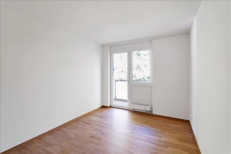 helle, morderne Wohnung in Binningen – Foto 10 von 12
