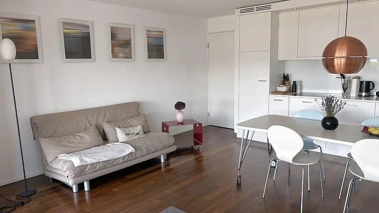 2½ ZI-WOHNUNG IN MÄNNEDORF (ZH), MÖBLIERT, TEMPORÄR