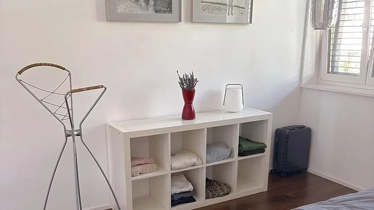 2½ ZI-WOHNUNG IN MÄNNEDORF (ZH), MÖBLIERT, TEMPORÄR