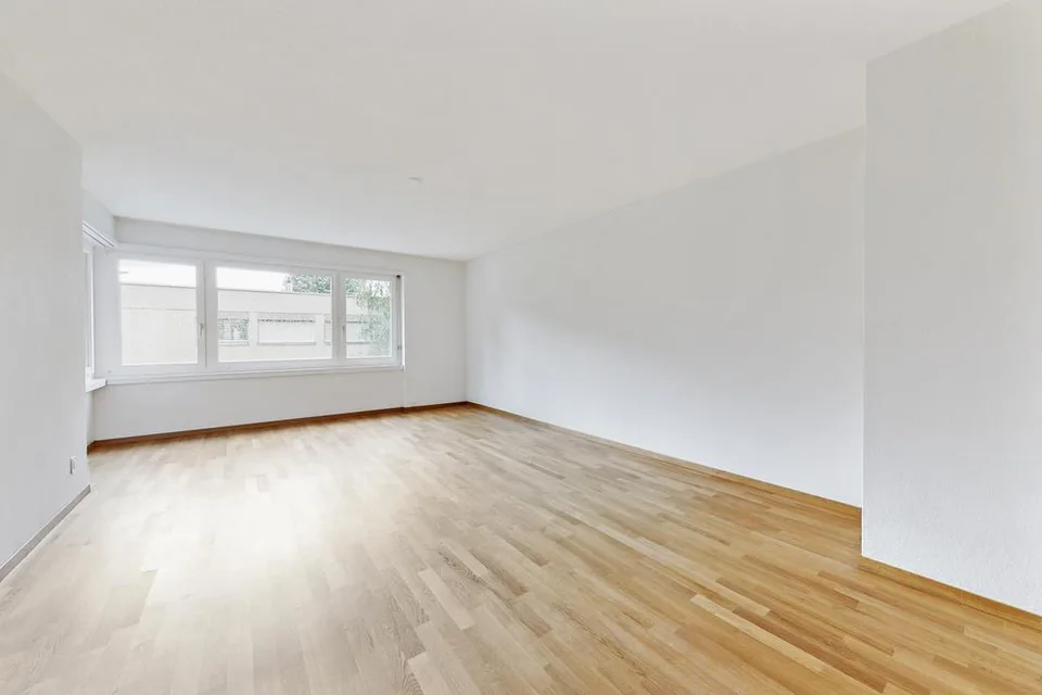 Geräumige 6-Zimmerwohnung - befristet bis 31.03.2029